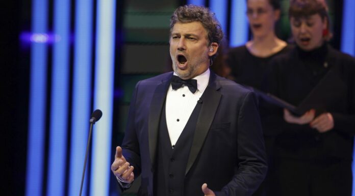 Dall’Opera al jazz, su Tivùsat si celebrano le più grandi voci del momento