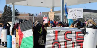 Minneapolis, uomo ucciso da agenti federali, governatore e sindaco “Trump ritiri ICE”