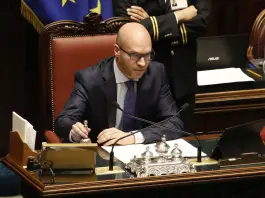 Lega, Fontana “Si vince uniti, più rispetto per Salvini”