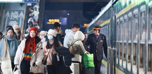 Cina, aumentano i viaggi interregionali di passeggeri, + 3,5%