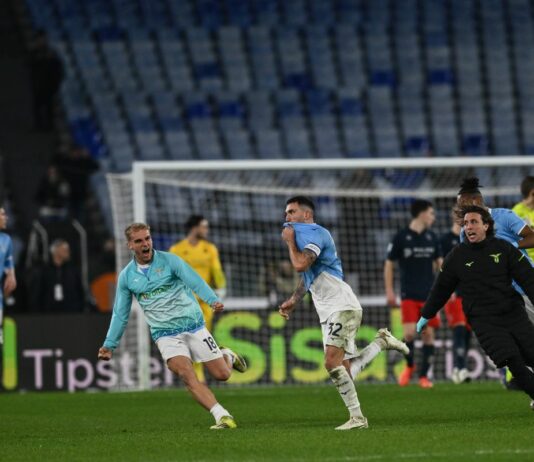 Lazio batte Genoa 3-2 con un rigore di Cataldi in pieno recupero