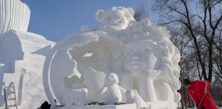 Cina: a Harbin una competizione di sculture di neve, 25 le squadre partecipanti (2)