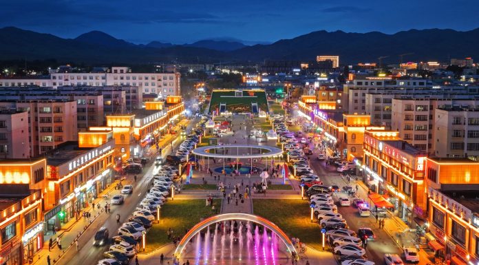 Cina: 19 province e municipalità stanziano 19,7 mld yuan per lo sviluppo dello Xinjiang