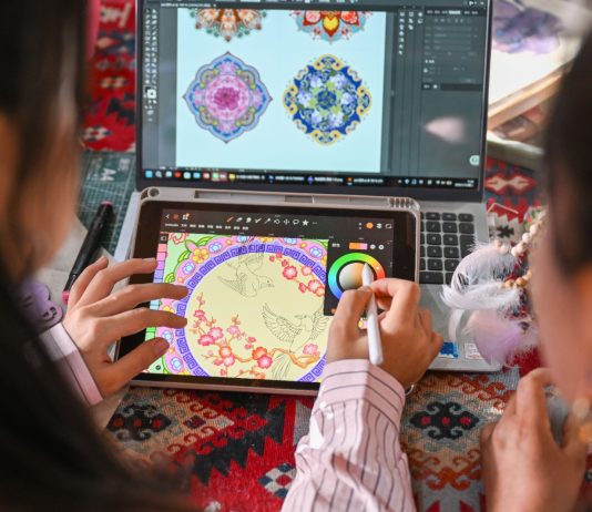 Cina: la carta di gelso rinasce tra tradizione e design contemporaneo (3)