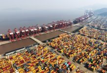 Cina: porto di Ningbo-Zhoushan leader mondiale nel traffico merci (1)