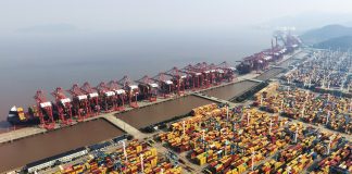 Cina: porto di Ningbo-Zhoushan leader mondiale nel traffico merci (1)