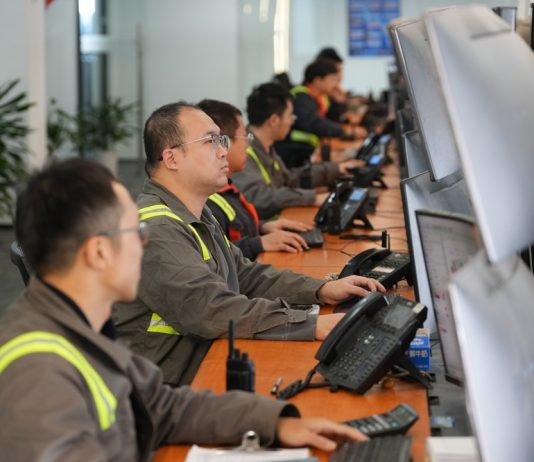 Cina: porto di Ningbo-Zhoushan leader mondiale nel traffico merci (2)