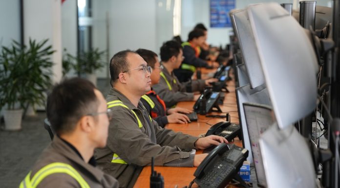 Cina: porto di Ningbo-Zhoushan leader mondiale nel traffico merci (2)