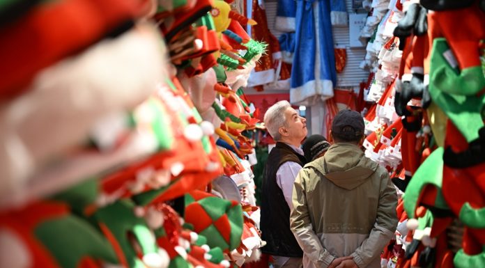 Cina: Yiwu registra record storico nel commercio estero nel 2025