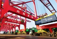 Cina: porto di Huanghua, traffico merci record nel 2025 (1)