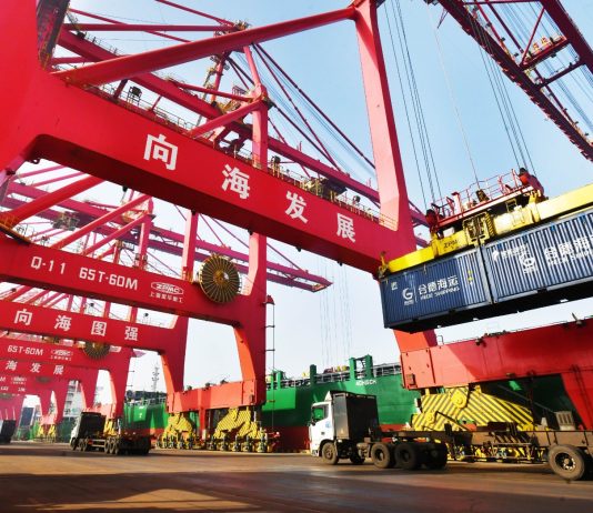 Cina: porto di Huanghua, traffico merci record nel 2025 (1)