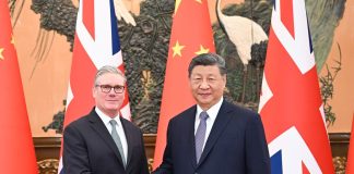 Cina: Xi Jinping incontra il primo ministro britannico a Pechino (1)