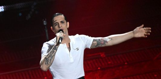 Sanremo 2026, Achille Lauro sarà il co-conduttore della seconda serata