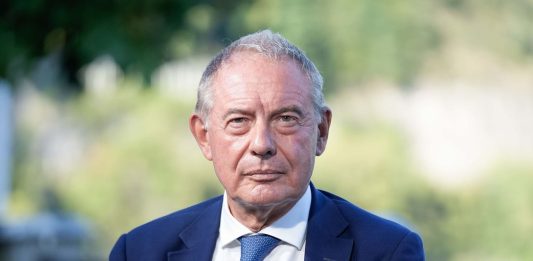 Caro carburanti, Urso “No al taglio generalizzato delle accise, ma interventi compensativi mirati”