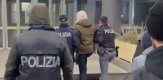 Fermato a Desenzano del Garda il presunto omicida del capotreno a Bologna / Video