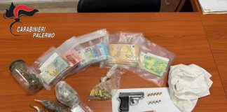 Nuovo blitz dei Carabinieri allo Zen 2 di Palermo. Sequestrate armi, munizioni e droga