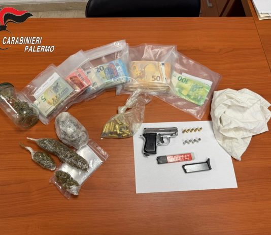Nuovo blitz dei Carabinieri allo Zen 2 di Palermo. Sequestrate armi, munizioni e droga