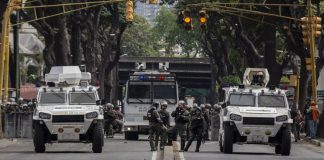 Venezuela, forti esplosioni a Caracas