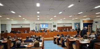 Campania, Fico presenta i componenti della Giunta in Consiglio regionale