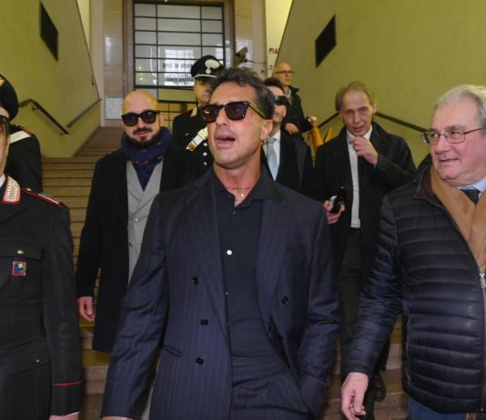 Mediaset e MFE avviano una causa civile da 160 milioni contro Corona