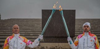Milano-Cortina, la Fiamma Olimpica al Sacrario Militare di Redipuglia