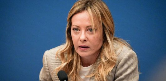 Scontri Torino, Meloni “Colpito lo Stato, la magistratura faccia la sua parte”. Mattarella telefona a Piantedosi per esprimere solidarietà agli agenti