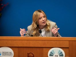 Meloni “Non credo ad un’azione Usa in Groenlandia”. Sull’Ucraina: “E’ il momento che Ue e Russia si parlino” / Video