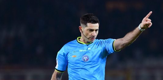 Serie A, gli arbitri della 37esima giornata: Roma-Lazio a Maresca, Massa per Juventus-Fiorentina