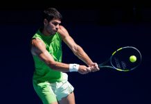 Alcaraz vola agli ottavi degli Australian Open, Sabalenka avanti a fatica. In campo Paolini