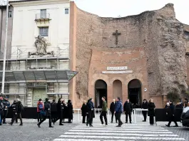 A Roma l’ultimo saluto a Valentino, tante le star presenti ai funerali
