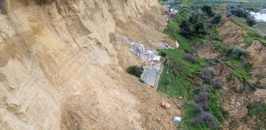 Niscemi, Musumeci “Stop al pagamento delle rate dei mutui e sto pensando di avviare un’indagine amministrativa”