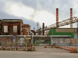 Morto un operaio all’ex Ilva di Taranto, è precipitato durante un controllo. I sindacati proclamano 24 ore di sciopero