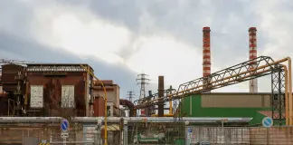 Morto un operaio all’ex Ilva di Taranto, è precipitato durante un controllo. I sindacati proclamano 24 ore di sciopero