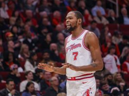 Durant trascina i Rockets a Orlando, Knueppel rookie da record per Charlotte: il recap Nba