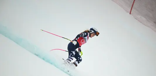 Cancellata la discesa di Crans-Montana: cadono tre atlete tra cui Lindsey Vonn, ansia in ottica Olimpiadi