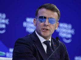 Macron “Tornano le ambizioni imperiali, legge internazionale calpestata”. Von der Leyen “Dazi Usa un errore”