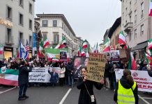 A Milano migliaia di manifestanti in corteo per la libertà in Iran