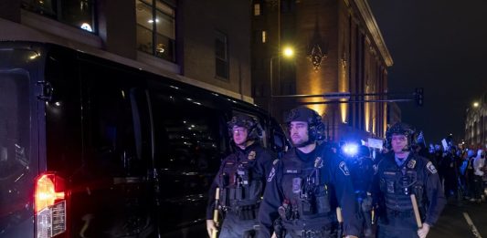 16 arresti a Minneapolis, procuratrice generale Usa Bondi “Hanno aggredito gli agenti”