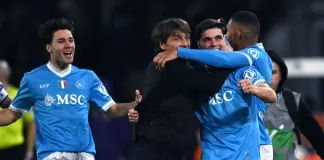 Il Napoli si riscatta in campionato, 2-1 a una Fiorentina mai doma
