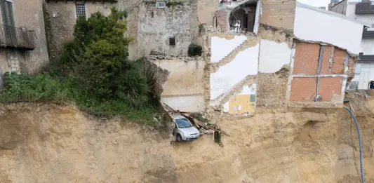 Sindaco Niscemi “Colpa del disastro non è della natura. I fondi per il 1997 ricevuti 28 anni dopo”