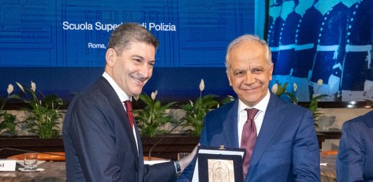 Inaugurato l’anno accademico della Scuola Superiore di Polizia con Piantedosi e Pisani