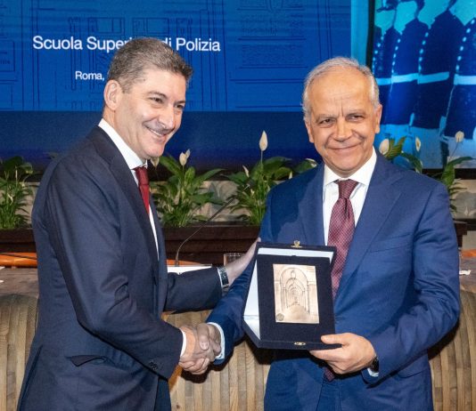 Inaugurato l’anno accademico della Scuola Superiore di Polizia con Piantedosi e Pisani