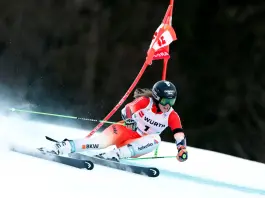 Camille Rast vince il gigante di Kranjska Gora, Della Mea 10^ davanti a Goggia