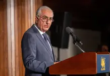 Iran, Pahlavi “Il regime sta per crollare, pronto a guidare una transizione”