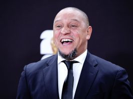 Roberto Carlos undergoes heart surgery while on vacation in Brazil