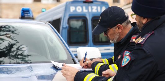Blitz al mercato dell’Esquilino di Roma, 280 kg di prodotti alimentari sequestrati