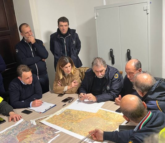 Niscemi, l’allarme della Protezione Civile: “La collina sta scendendo verso la piana di Gela”. Sono 1500 gli sfollati