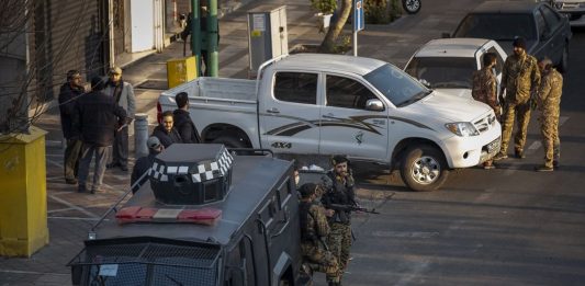 Proteste contro il caro-vita al 12esimo giorno in Iran, ucciso un agente a Malard