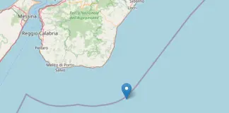 Scossa di terremoto di magnitudo 5.1 al largo della Calabria, nessun danno. Stop ai treni tra Roccella e Melito