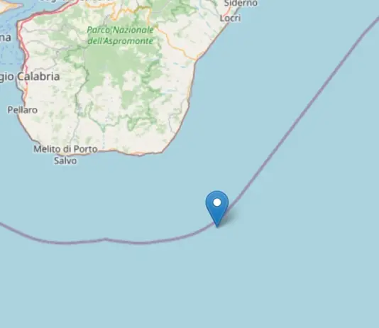Scossa di terremoto di magnitudo 5.1 al largo della Calabria, nessun danno. Stop ai treni tra Roccella e Melito